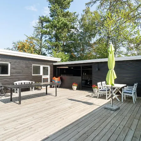 3 Bedroom Amazing In Feriehus