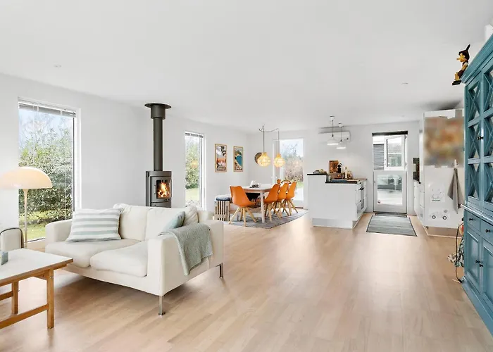 別荘 3 Bedroom Amazing In Græsted