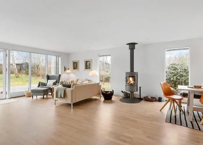 3 Bedroom Amazing In Hébergement de vacances Græsted